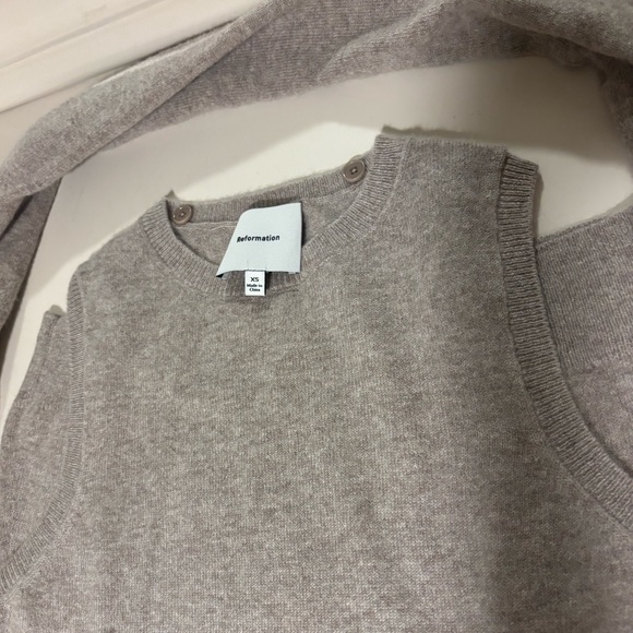 Reformation Elena Cashmere Scarf Tank XS  (Color - Toast) - Picture 11 of 11